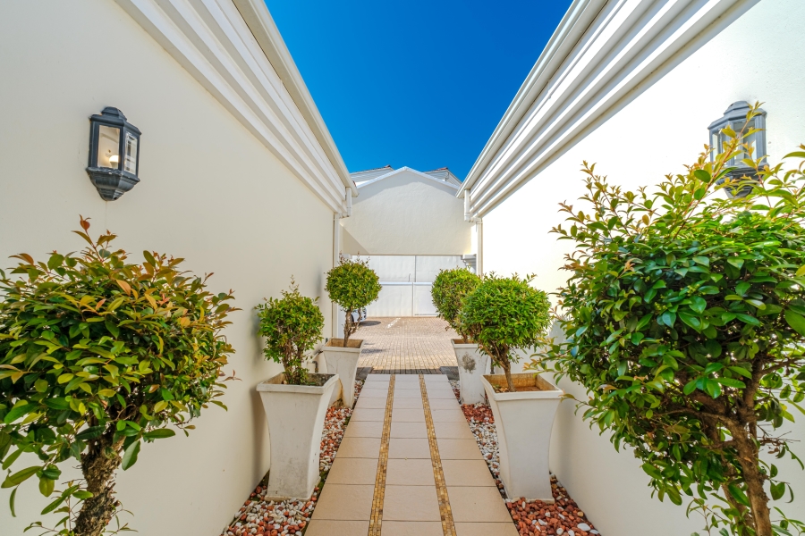 To Let 3 Bedroom Property for Rent in La Lucia KwaZulu-Natal