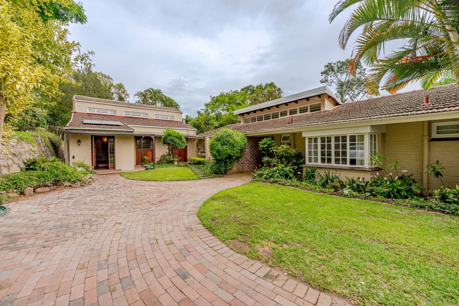 4 Bedroom Property for Sale in Cowies Hill KwaZulu-Natal