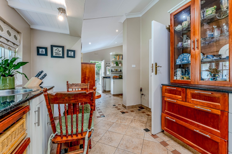 4 Bedroom Property for Sale in Cowies Hill KwaZulu-Natal