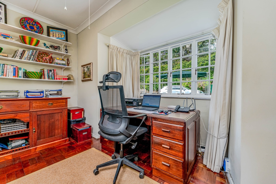4 Bedroom Property for Sale in Cowies Hill KwaZulu-Natal
