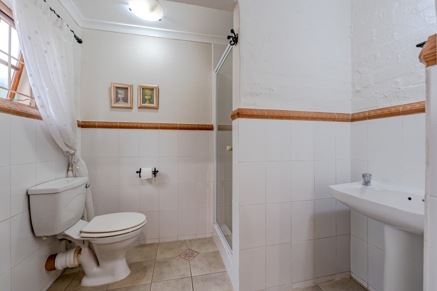 4 Bedroom Property for Sale in Cowies Hill KwaZulu-Natal