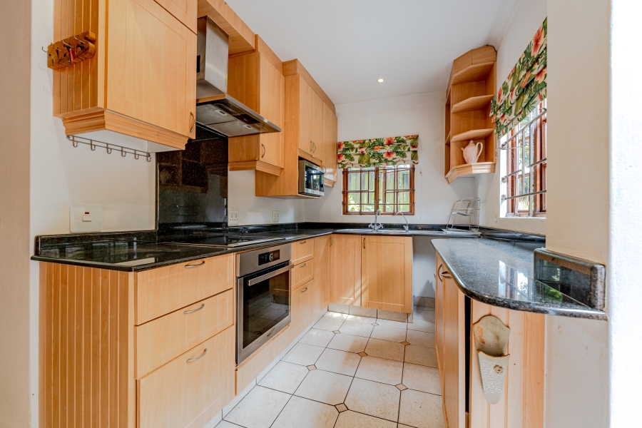 4 Bedroom Property for Sale in Cowies Hill KwaZulu-Natal