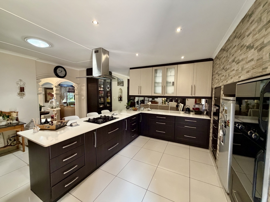 4 Bedroom Property for Sale in Hayfields KwaZulu-Natal