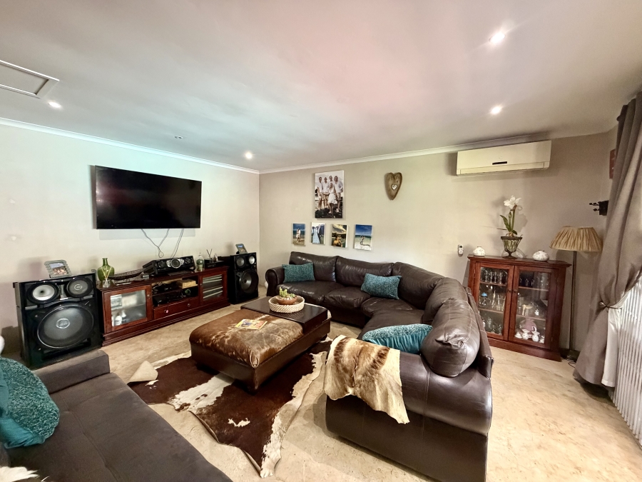4 Bedroom Property for Sale in Hayfields KwaZulu-Natal