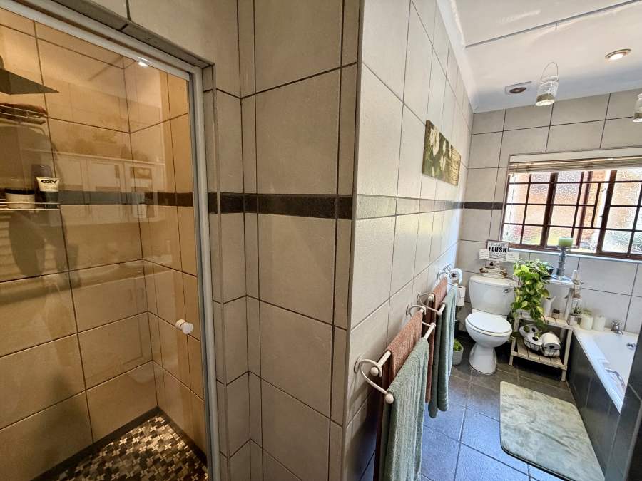 4 Bedroom Property for Sale in Hayfields KwaZulu-Natal