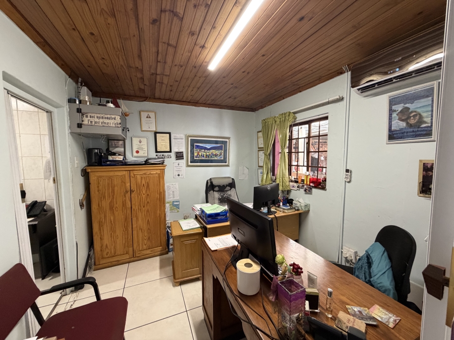 4 Bedroom Property for Sale in Hayfields KwaZulu-Natal