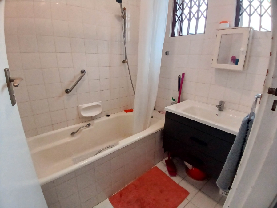 2 Bedroom Property for Sale in Glenwood KwaZulu-Natal