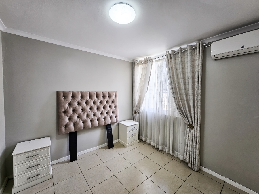 To Let 2 Bedroom Property for Rent in Umhlanga Ridge KwaZulu-Natal