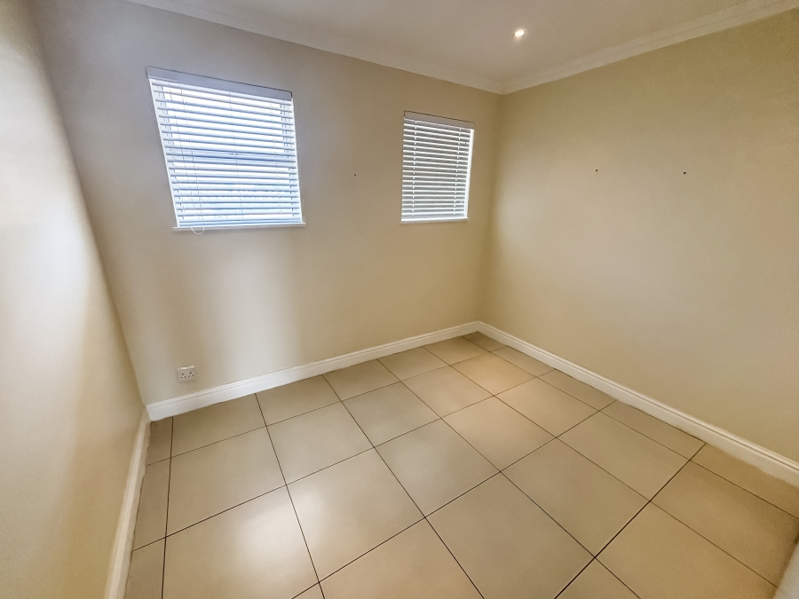 To Let 2 Bedroom Property for Rent in La Lucia KwaZulu-Natal