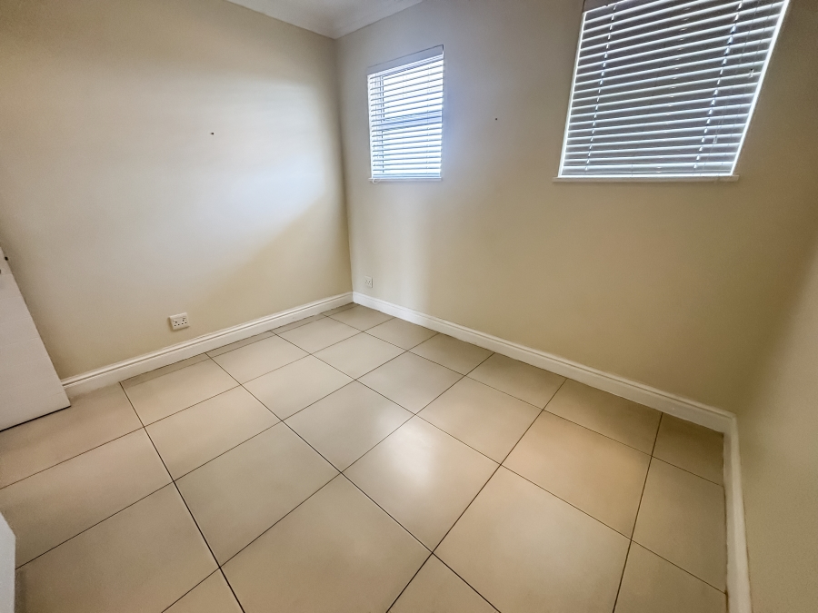 To Let 2 Bedroom Property for Rent in La Lucia KwaZulu-Natal