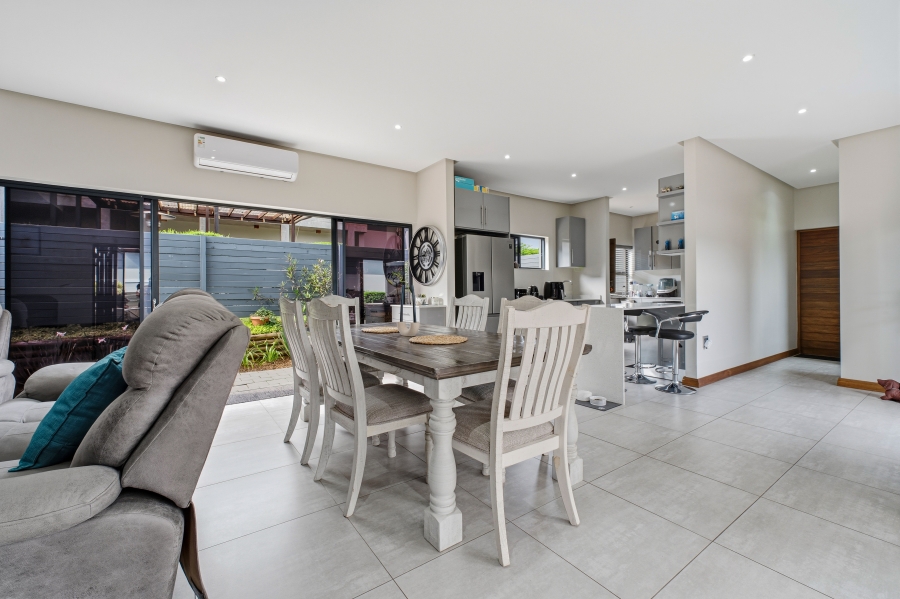 3 Bedroom Property for Sale in Palm Lakes Estate KwaZulu-Natal