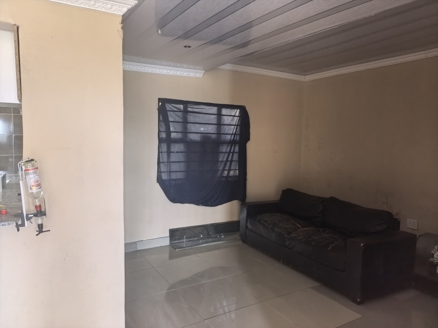 To Let 3 Bedroom Property for Rent in Lovu KwaZulu-Natal