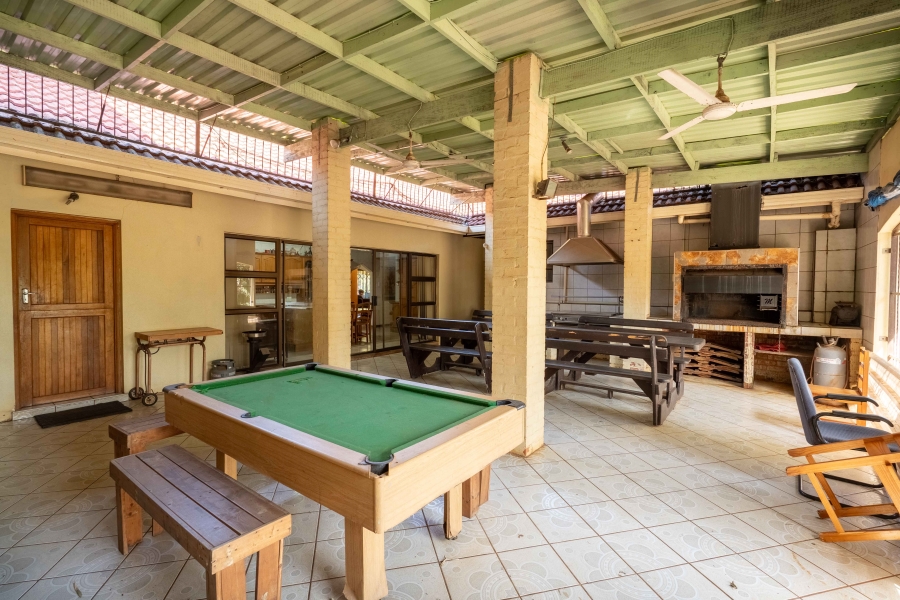 4 Bedroom Property for Sale in Amanzimtoti KwaZulu-Natal