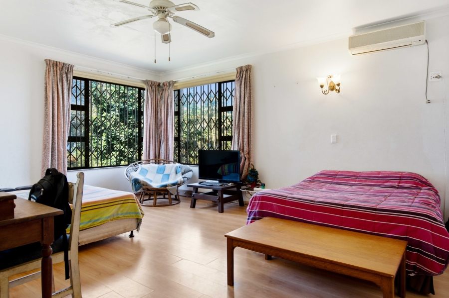 4 Bedroom Property for Sale in Amanzimtoti KwaZulu-Natal