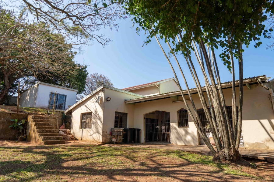 4 Bedroom Property for Sale in Amanzimtoti KwaZulu-Natal