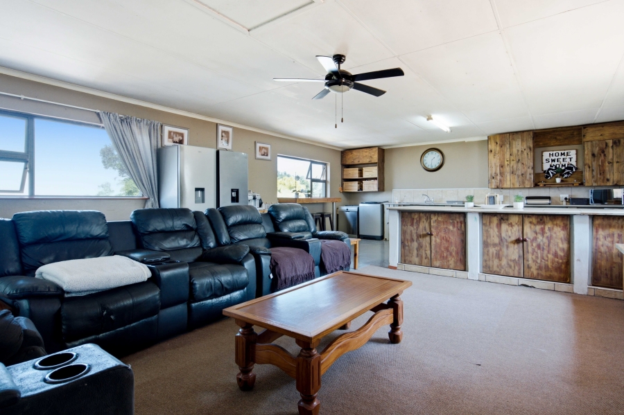 4 Bedroom Property for Sale in Amanzimtoti KwaZulu-Natal