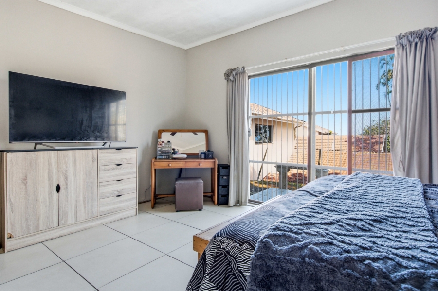 4 Bedroom Property for Sale in Amanzimtoti KwaZulu-Natal