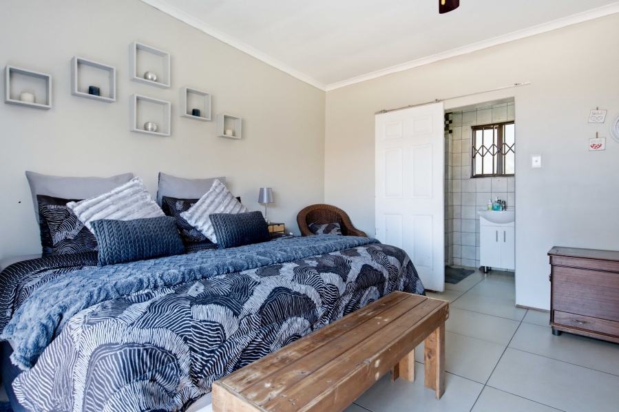 4 Bedroom Property for Sale in Amanzimtoti KwaZulu-Natal