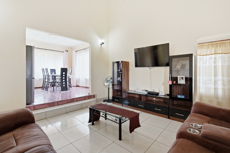 4 Bedroom Property for Sale in Naidooville KwaZulu-Natal