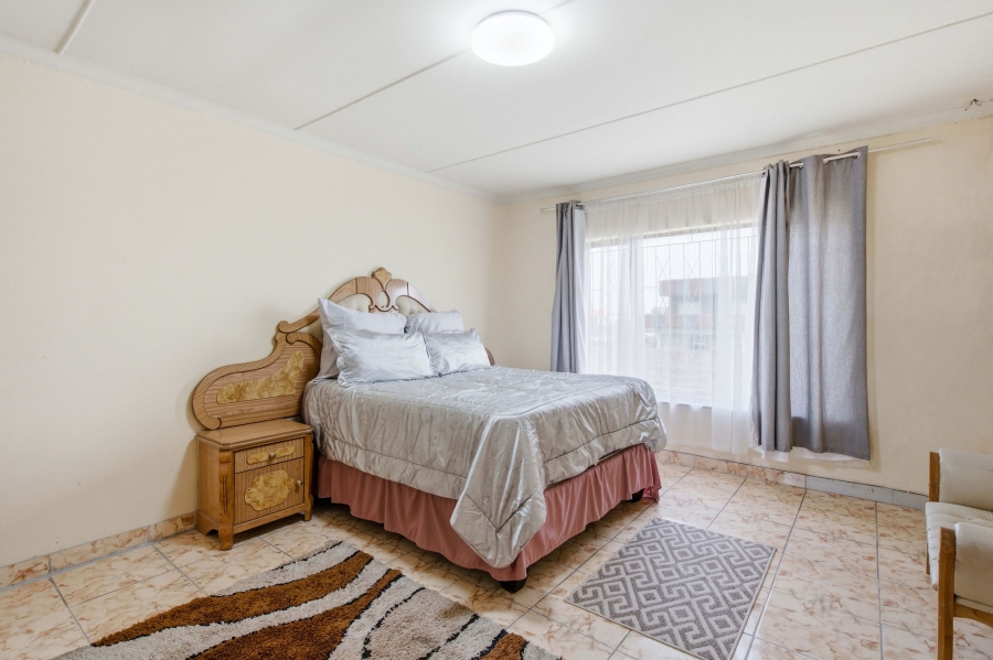 4 Bedroom Property for Sale in Naidooville KwaZulu-Natal