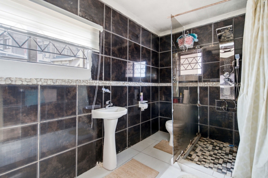 4 Bedroom Property for Sale in Naidooville KwaZulu-Natal
