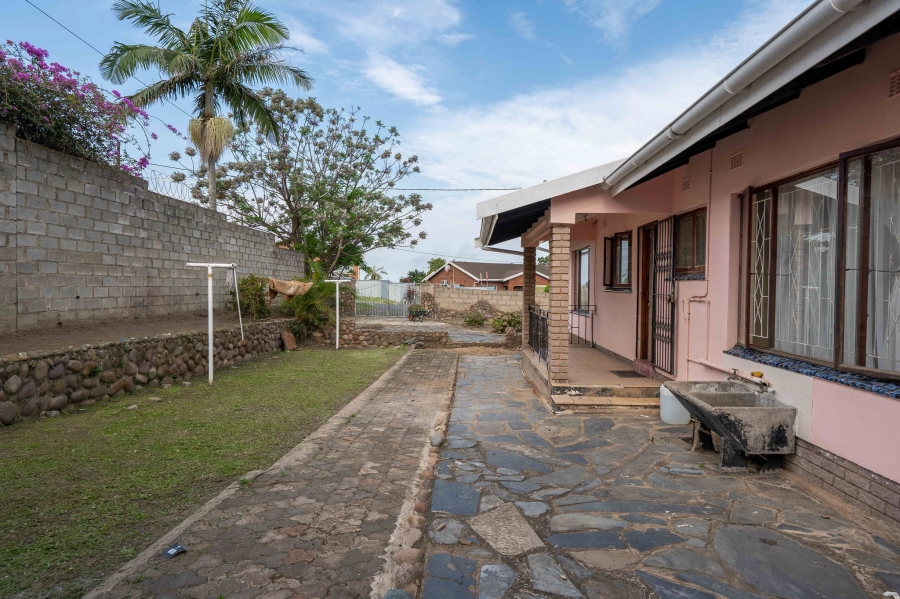 4 Bedroom Property for Sale in Naidooville KwaZulu-Natal