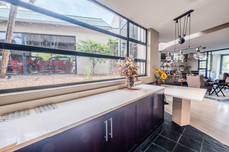 To Let 5 Bedroom Property for Rent in Umhlanga KwaZulu-Natal