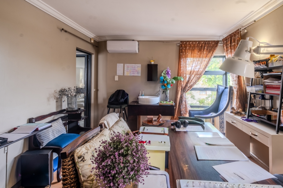 To Let 5 Bedroom Property for Rent in Umhlanga KwaZulu-Natal