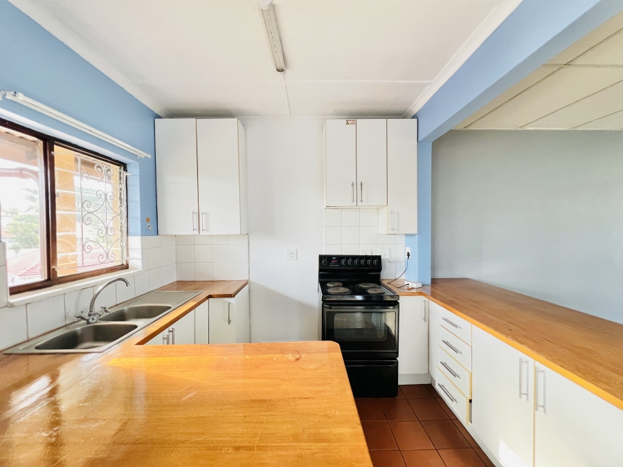 To Let 2 Bedroom Property for Rent in Windermere KwaZulu-Natal