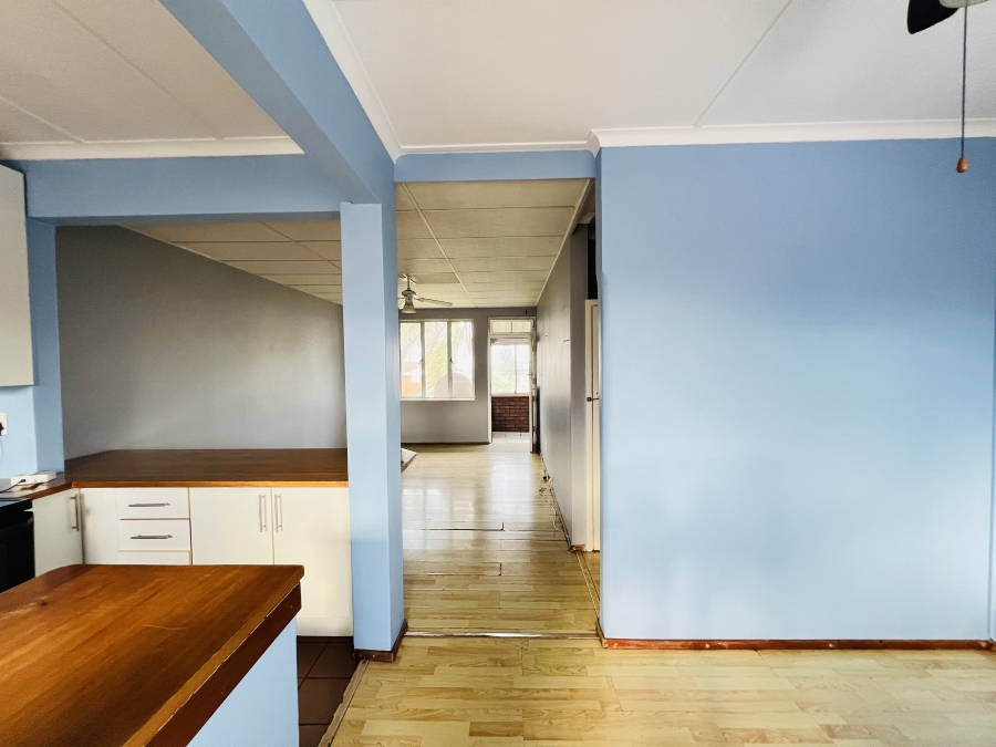 To Let 2 Bedroom Property for Rent in Windermere KwaZulu-Natal