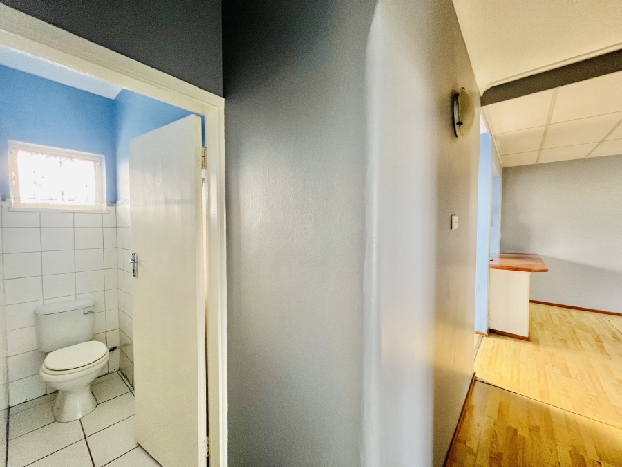 To Let 2 Bedroom Property for Rent in Windermere KwaZulu-Natal