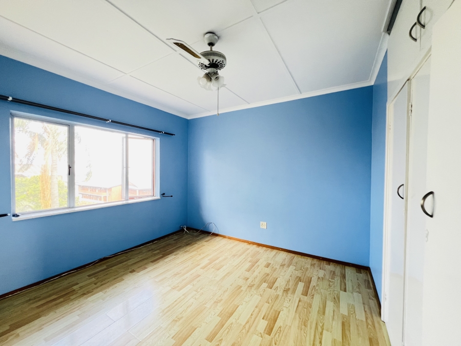 To Let 2 Bedroom Property for Rent in Windermere KwaZulu-Natal