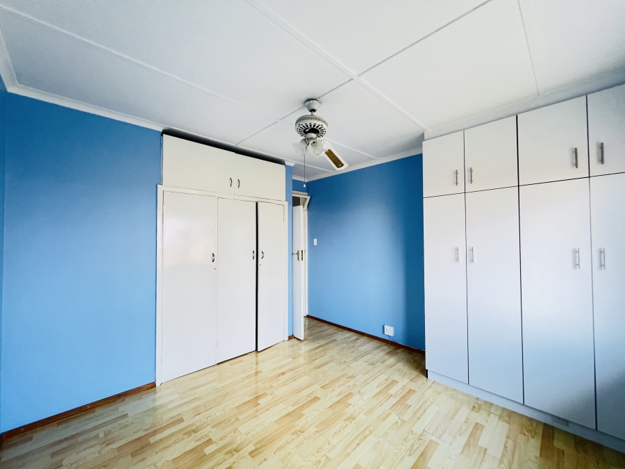To Let 2 Bedroom Property for Rent in Windermere KwaZulu-Natal