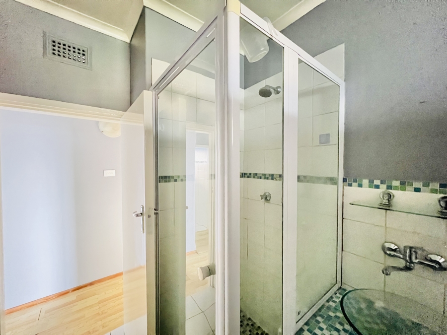 To Let 2 Bedroom Property for Rent in Windermere KwaZulu-Natal
