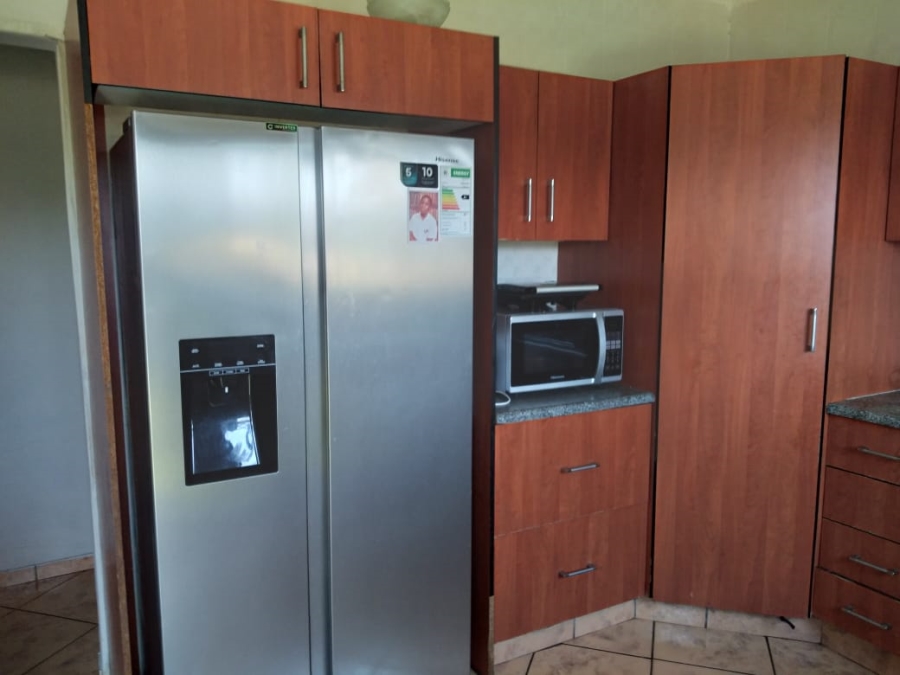 3 Bedroom Property for Sale in Esikhawini KwaZulu-Natal