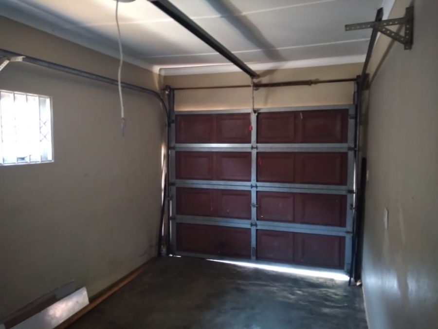 3 Bedroom Property for Sale in Esikhawini KwaZulu-Natal