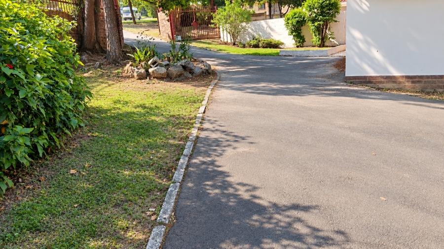 To Let 4 Bedroom Property for Rent in Lincoln Meade KwaZulu-Natal