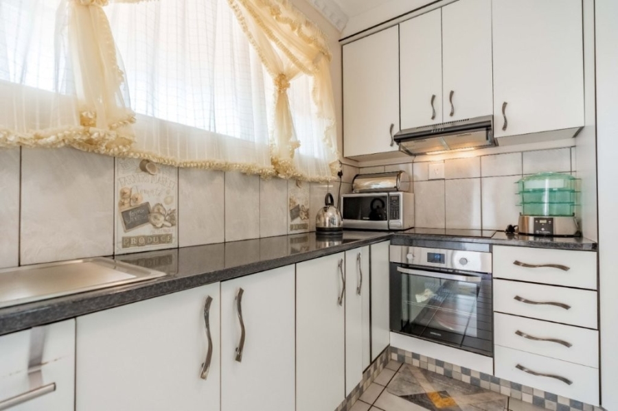 2 Bedroom Property for Sale in Pinetown KwaZulu-Natal