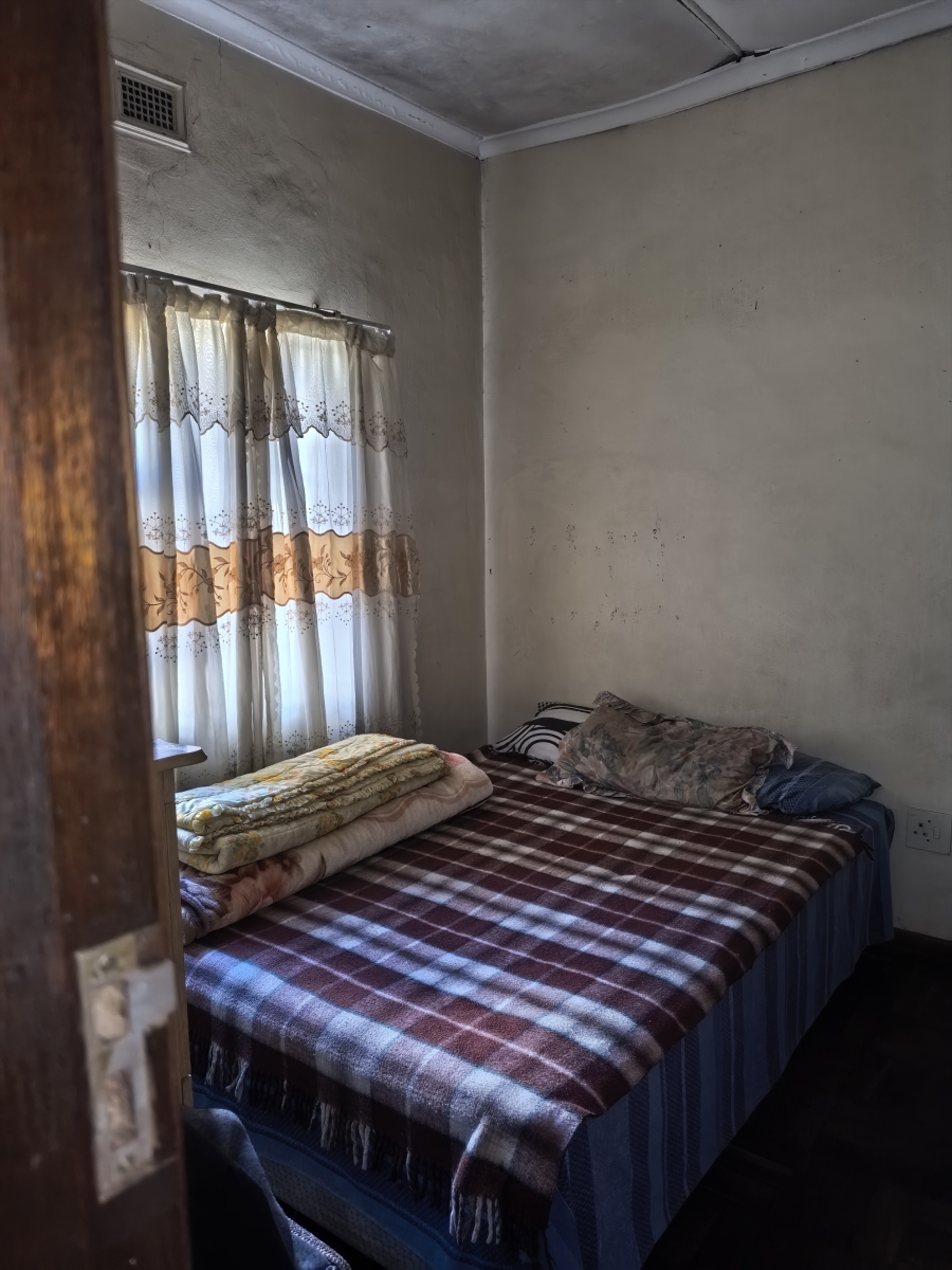 To Let 4 Bedroom Property for Rent in Umlazi V KwaZulu-Natal