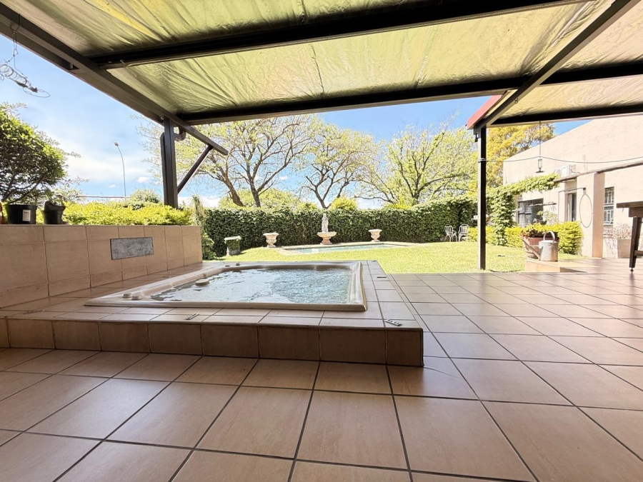 4 Bedroom Property for Sale in Schuinshoogte KwaZulu-Natal