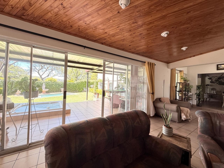 4 Bedroom Property for Sale in Schuinshoogte KwaZulu-Natal