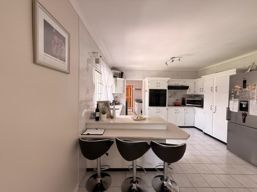 3 Bedroom Property for Sale in Aviary Hill KwaZulu-Natal