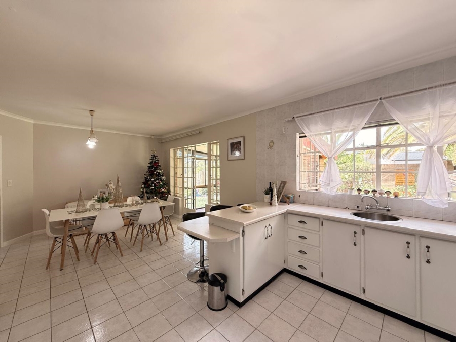 3 Bedroom Property for Sale in Aviary Hill KwaZulu-Natal