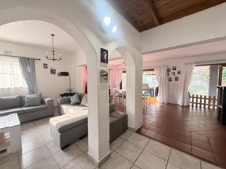 5 Bedroom Property for Sale in Huttenheights KwaZulu-Natal