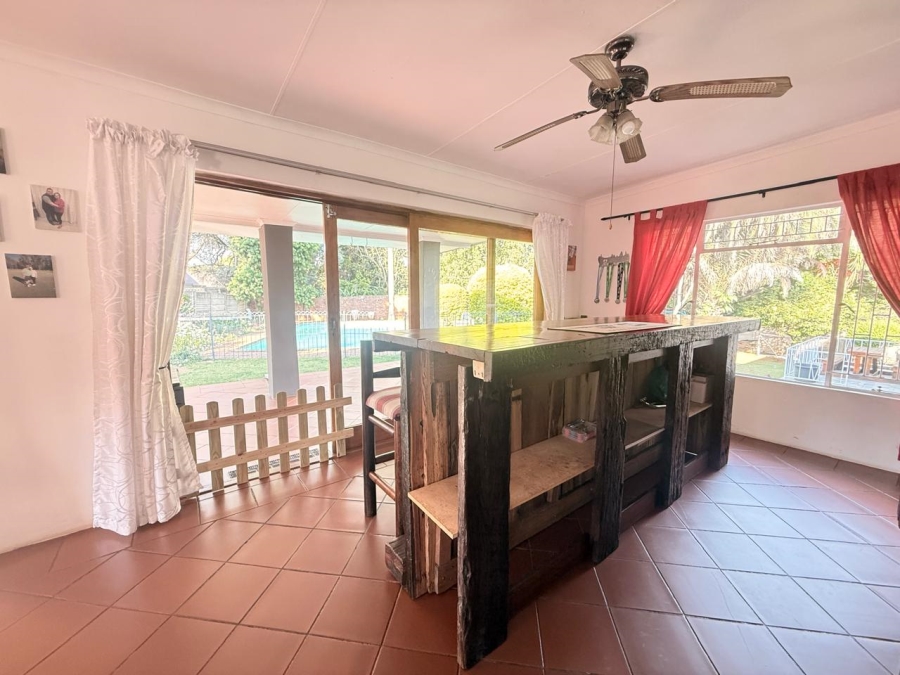 5 Bedroom Property for Sale in Huttenheights KwaZulu-Natal