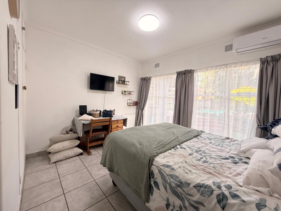 5 Bedroom Property for Sale in Huttenheights KwaZulu-Natal