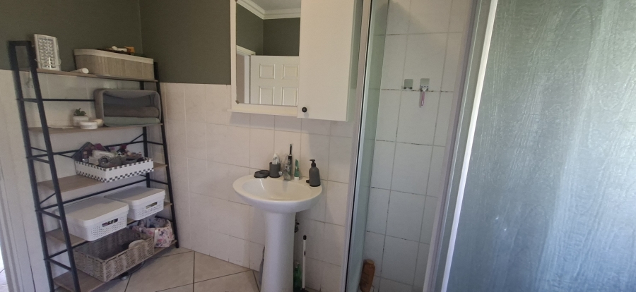 To Let 2 Bedroom Property for Rent in Gillitts KwaZulu-Natal