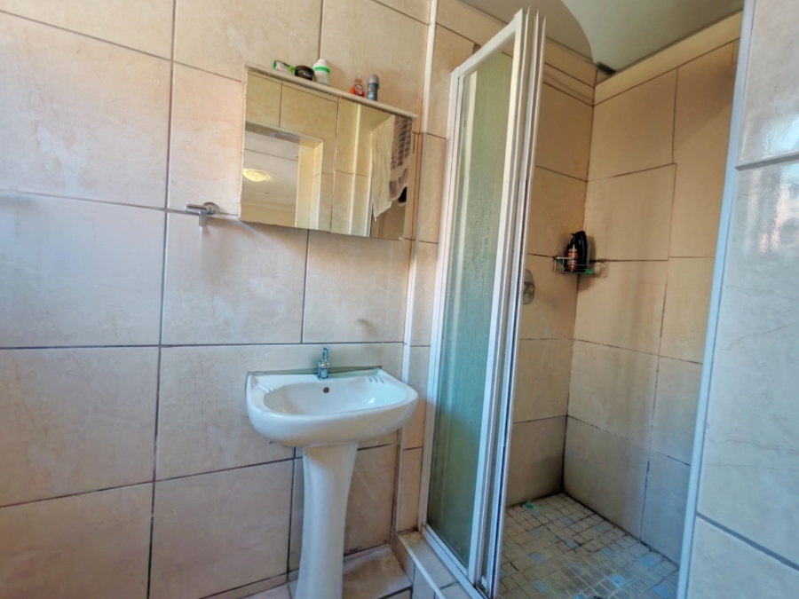 To Let 1 Bedroom Property for Rent in Durban North KwaZulu-Natal