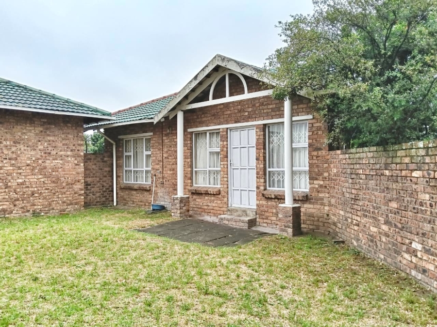 To Let 2 Bedroom Property for Rent in Birdswood KwaZulu-Natal