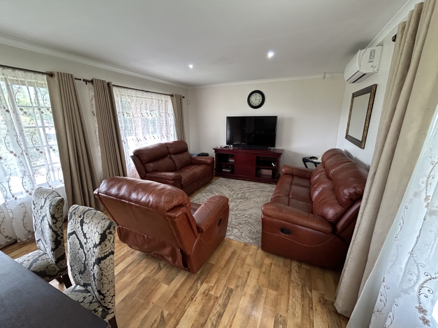 3 Bedroom Property for Sale in Montrose KwaZulu-Natal